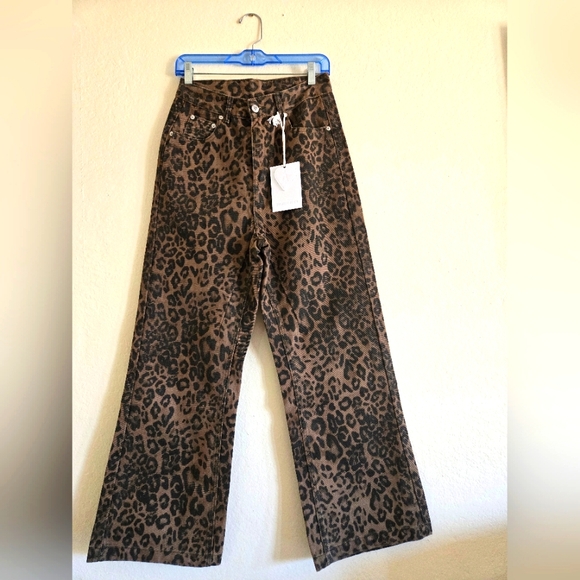 Aelfric Eden Denim - NWT Jeans for Women High Waist Leopard Print Cheetah Pants Straight Leg Unisex